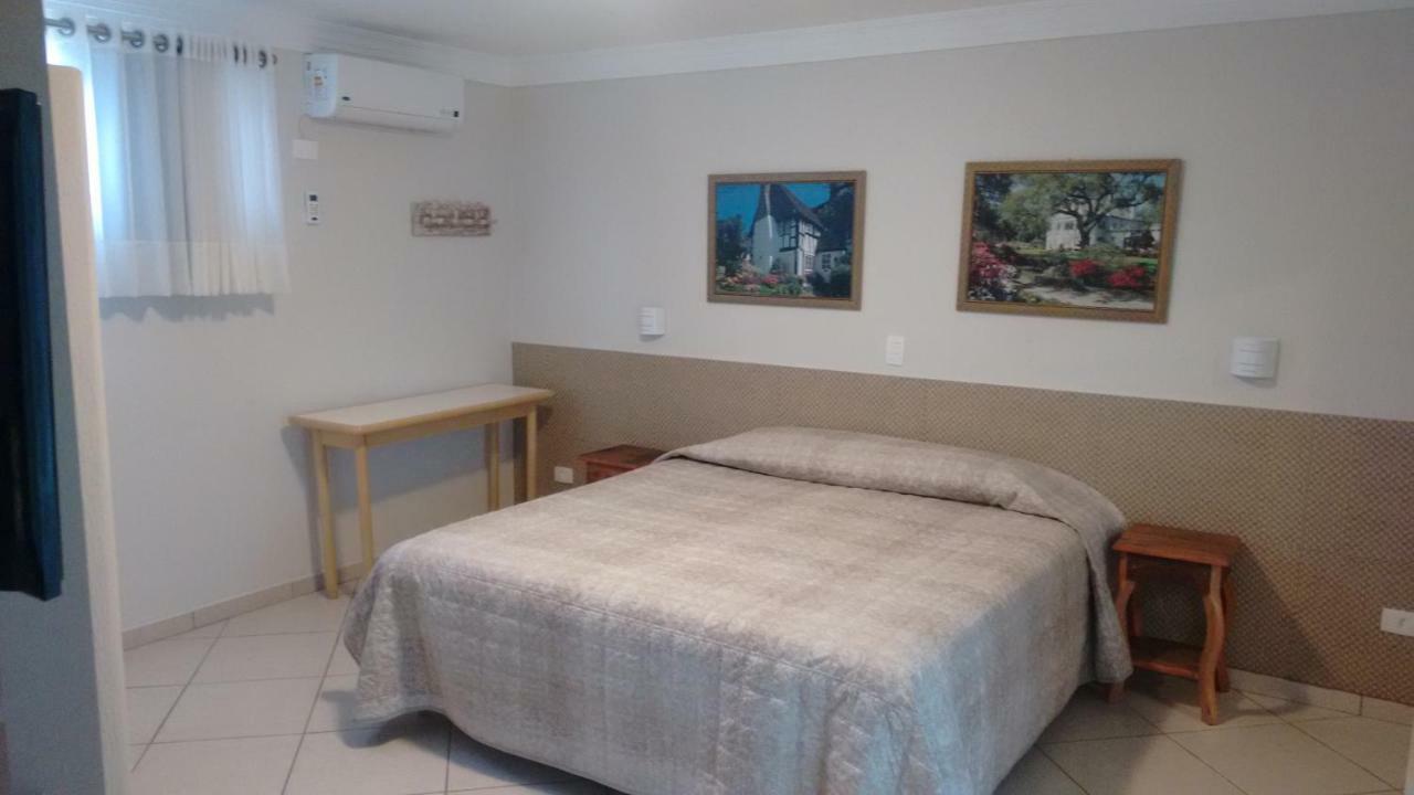 Hotel Santa Paula Guaratuba Rum bild
